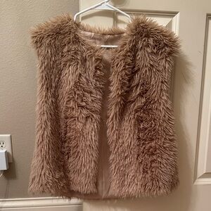 Amazon Essentials Faux Fur Vest in Tan